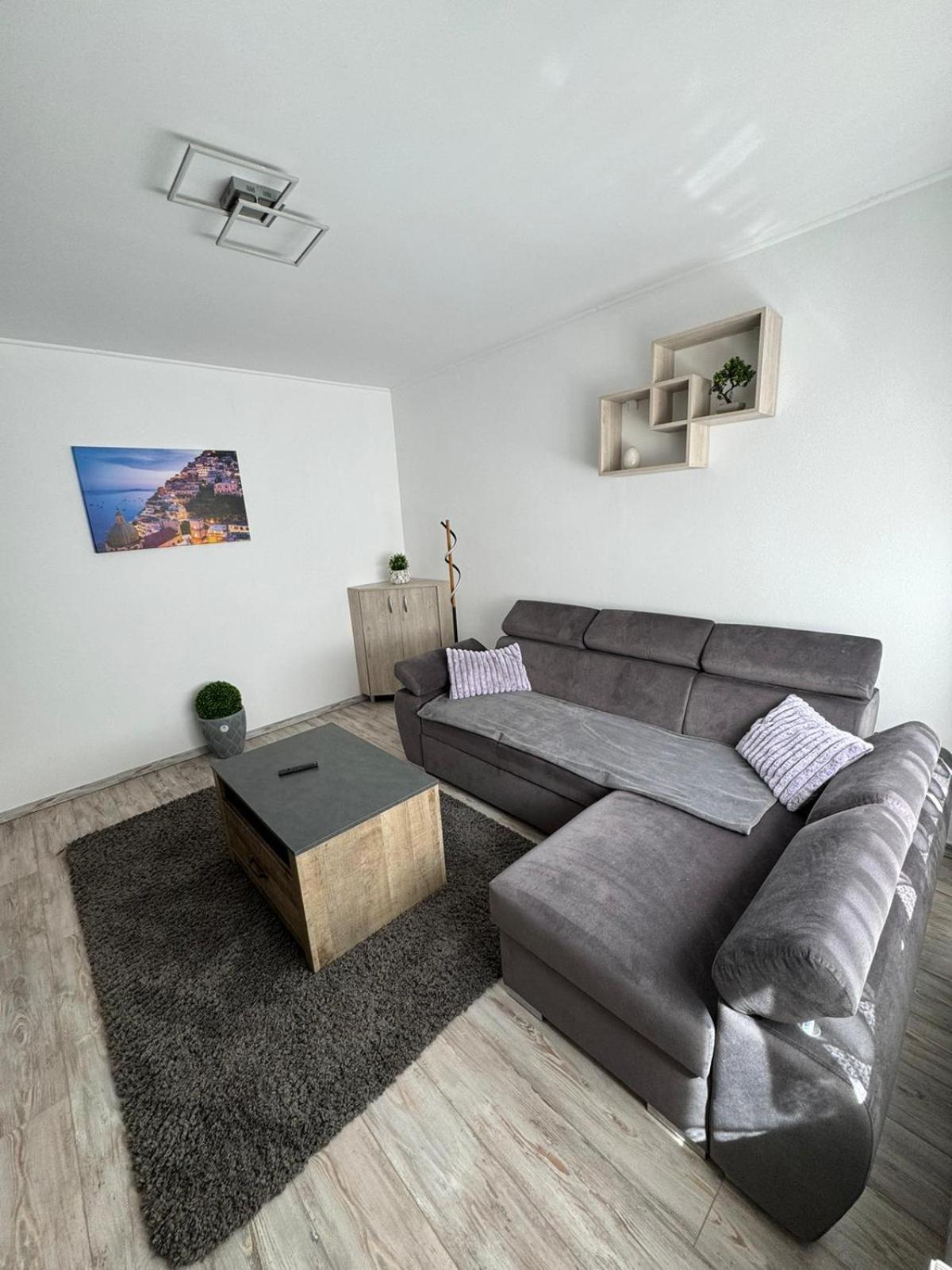 Bingo Apartman Cristuru Secuiesc Ngoại thất bức ảnh